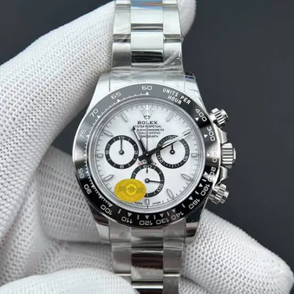Daytona Panda — cadran blanc, compteurs noirs